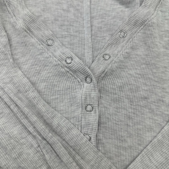 Garage - Picture 4 of 8